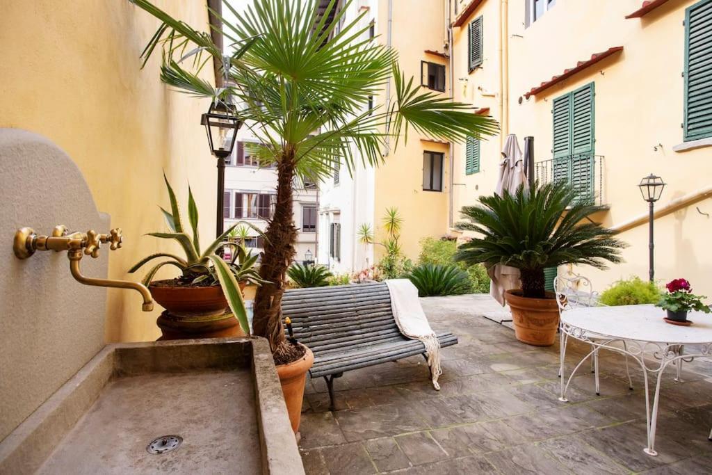 Santa Maria In Campo Apartment Florence Exterior photo